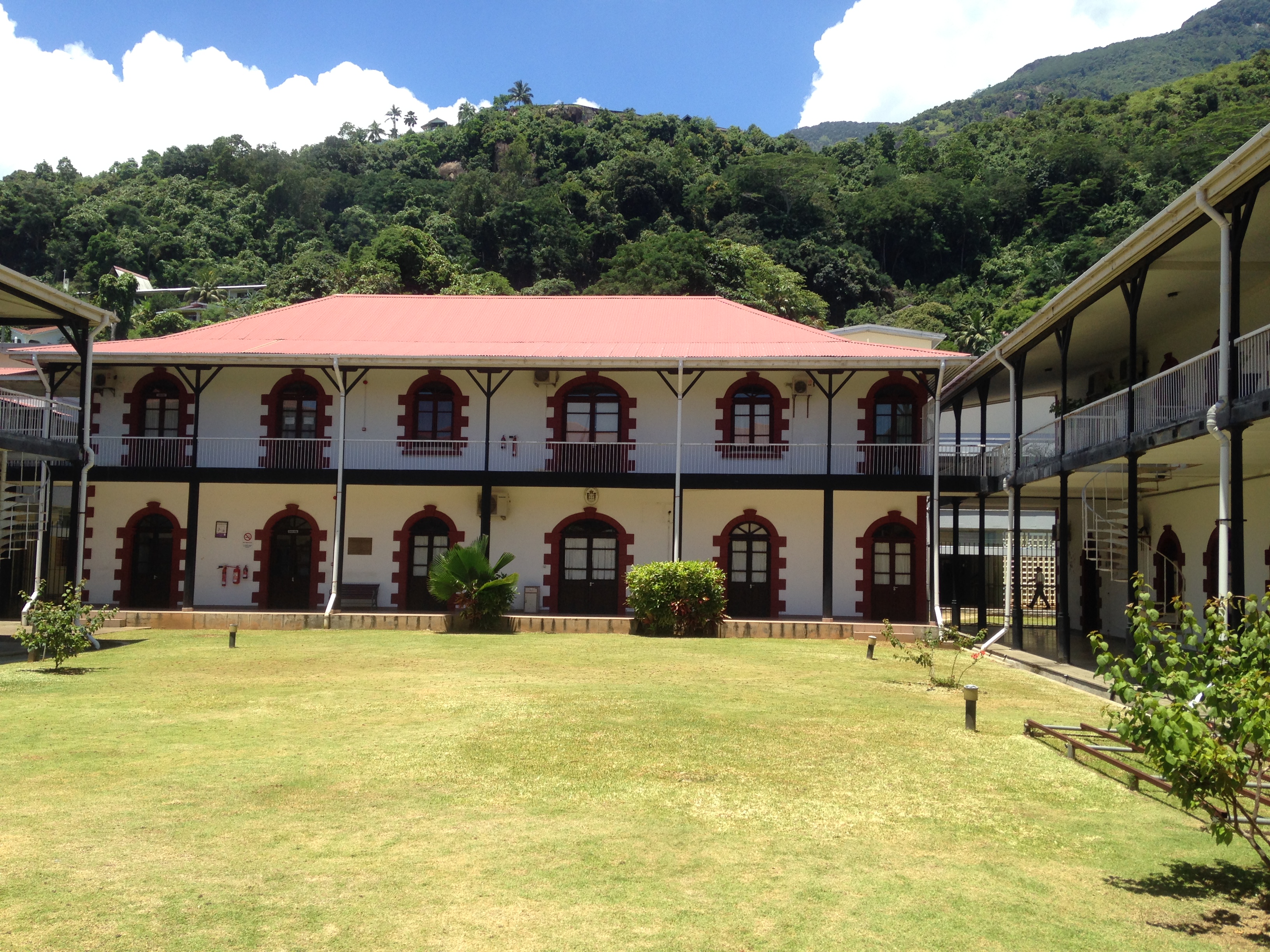 Seychelles-Victoria, Victoria Hospital